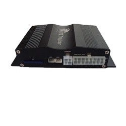 Couper le moteur Remote GPS Vehicle Tracker avec relais et 1000mAh / 4.2V batterie de secours